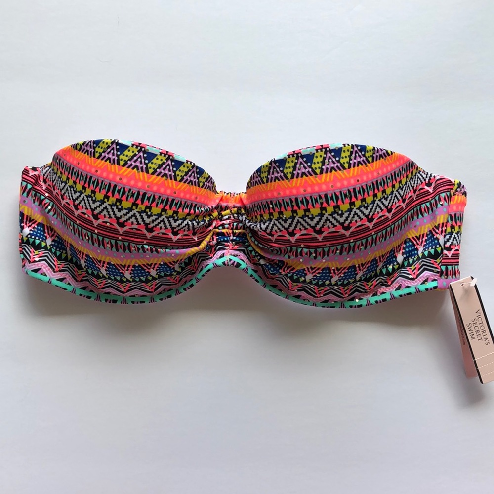 Victoria’s Secret Bikini Swimsuit Top (Size 32B)